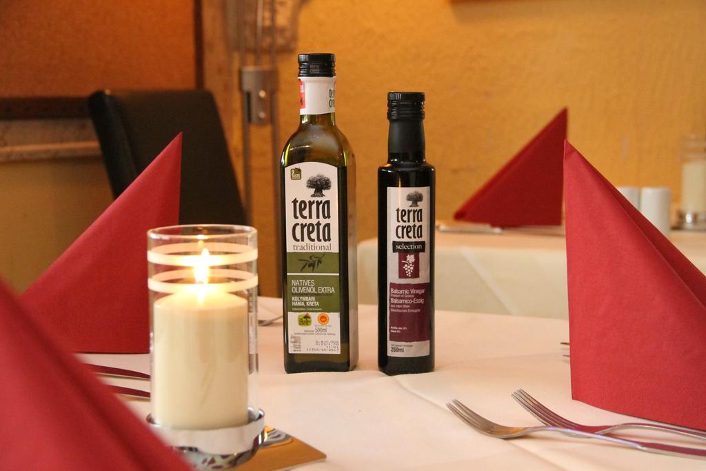 Hotel Taverne Inos Laatzen Екстериор снимка